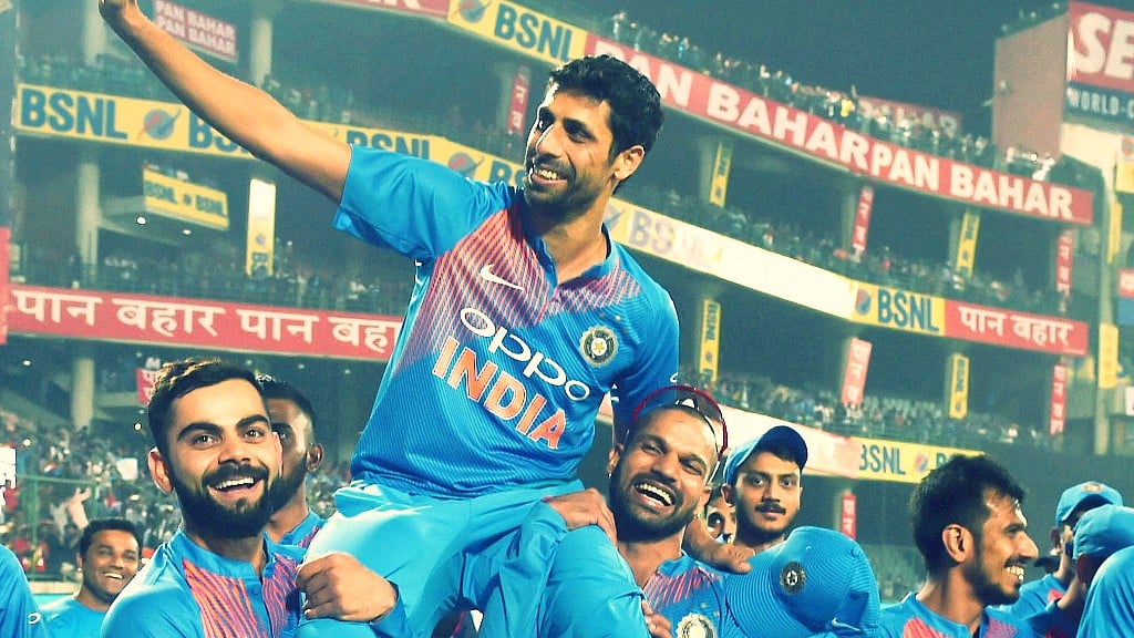Virat Kohli and Shikhar Dhawan carry Ashish Nehra on their shoulders after the speedster’s last international match.