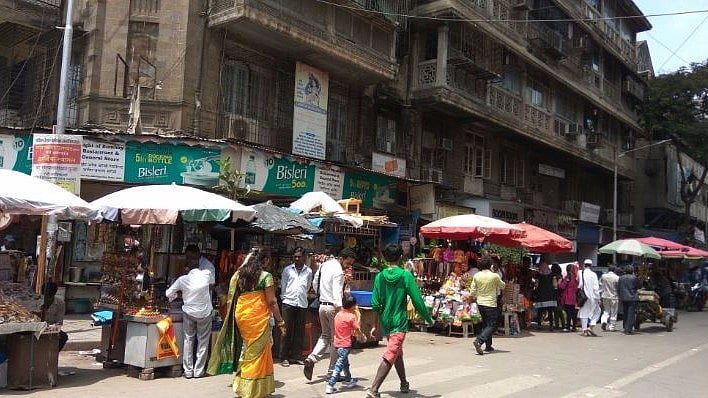 Hawkers not allowed in Mumbai.&nbsp;