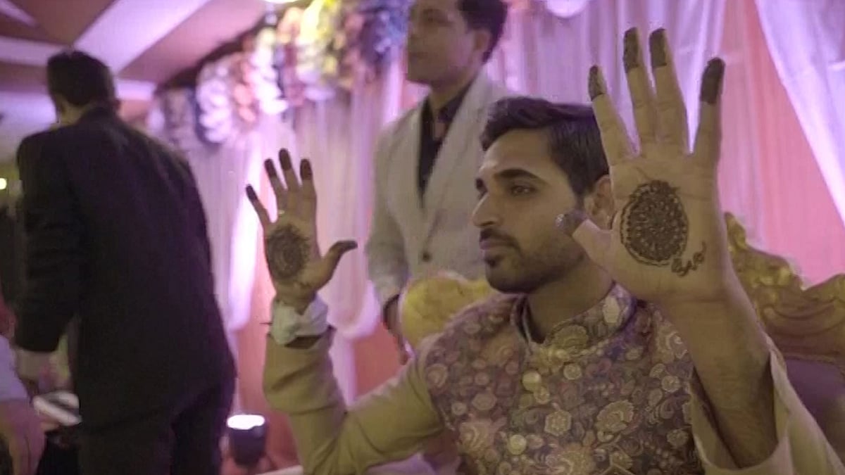 Bhuvneshwar Kumar during his Mehndi ceremony.