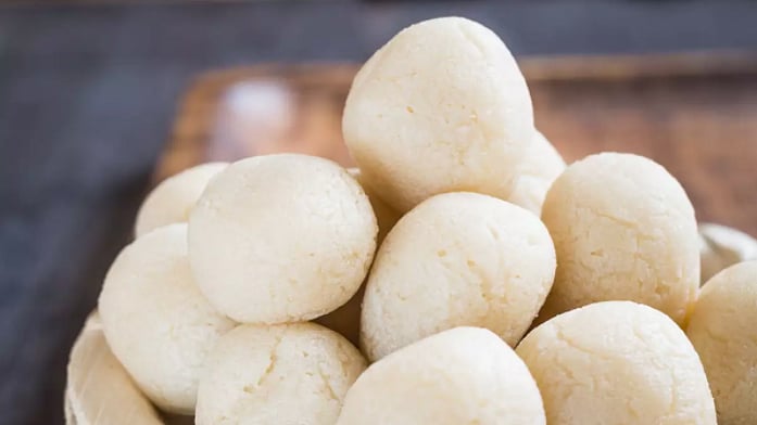 Bangla film Rasagola on the life of Nobin Chandra Das finds itself in a sweet war.