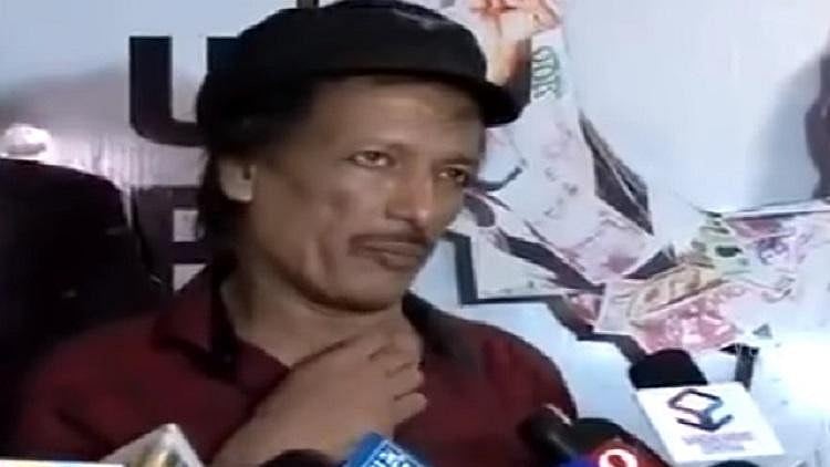 Kashinath, a veteran director and actor from sandalwood, was suffering from cancer.