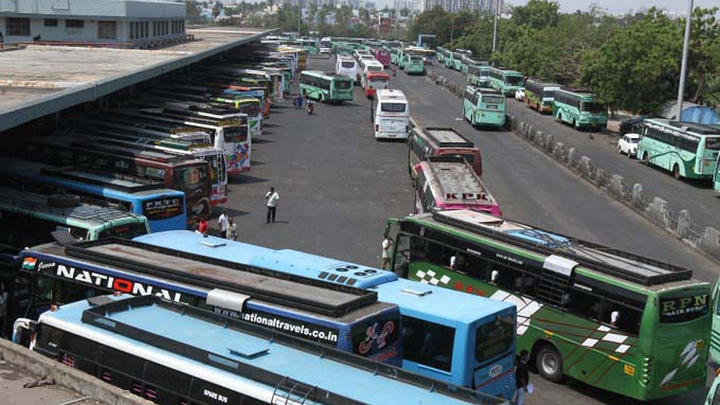 Members of the Tamil Nadu State Transport Corporation have been on strike since the night of 4 January.