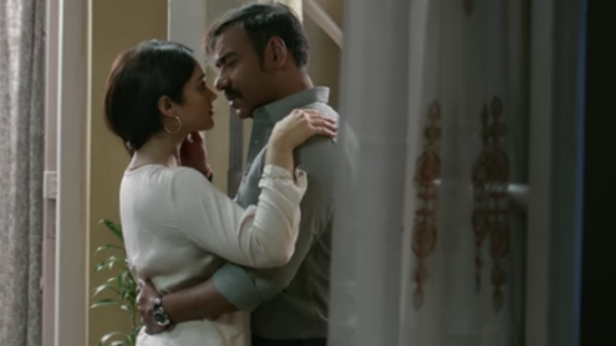 Ajay Devgn and Ileana in a still from the song ‘Sanu Ek Pal Chain’ from Raid