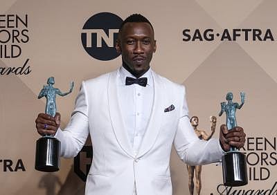 LOS ANGELES, Jan. 30, 2017 (Xinhua) -- Actor Mahershala Ali, winner of the Outstanding Performance by a Male Actor in a Supporting Role award for "Moonlight", poses in the press room during the 23rd Annual Screen Actors Guild Awards in Los Angeles, California, the United States, on Jan. 29, 2017. (Xinhua/Zhao Hanrong) (zw/IANS)