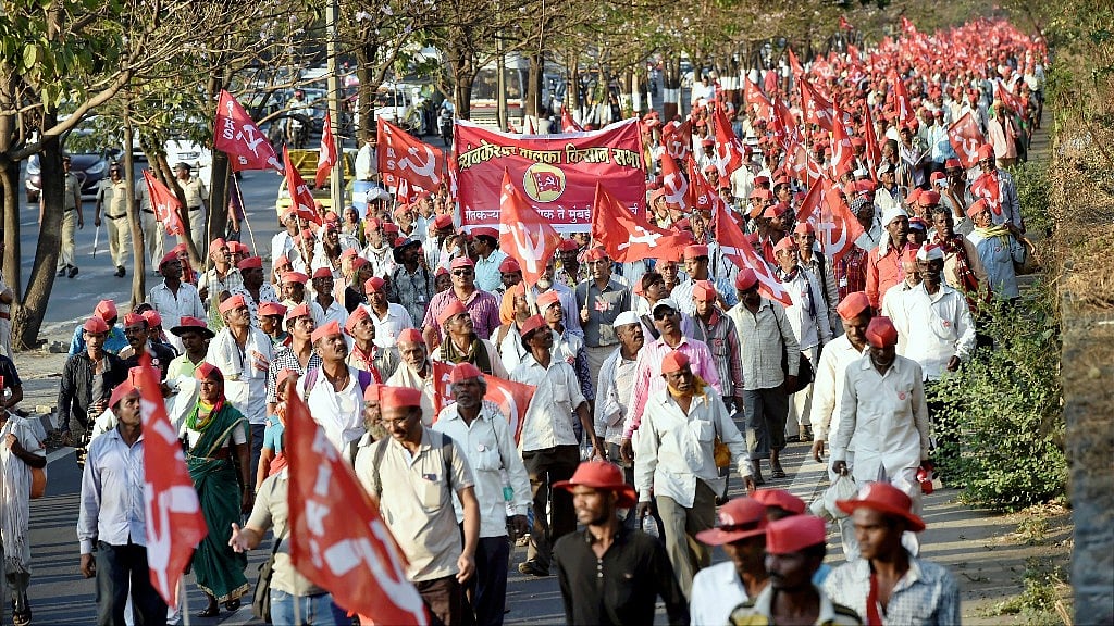 Farmers of All Indian Kisan Sabha (AIKS) march from Nashik to Mumbai to gherao Vidhan Bhawan on 12 March, demanding a loan waiver.