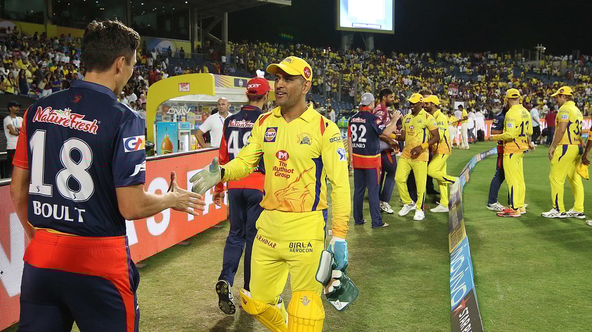 <b>Chennai Super Kings go to the top of the IPL standings after beating Delhi Daredevils by 13 runs.</b>