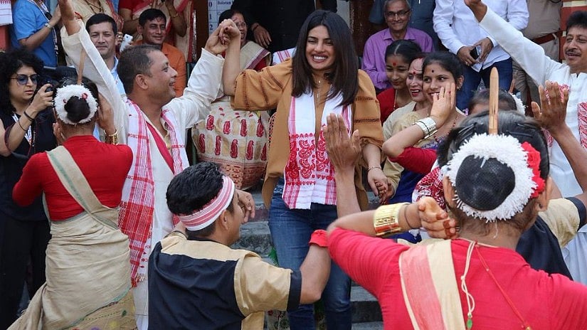 Priyanka Chopra with students in Assam.&nbsp;