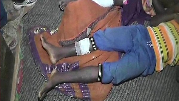 BJP and TMC cadres clash in West Bengal.