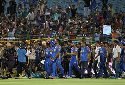 Jaipur: Rajasthan Royals celebrate after winning an IPL 2018 match against Rajasthan Royals at Sawai Mansingh Stadium in Jaipur, on May 19, 2018. (Photo: Surjeet Yadav/IANS)