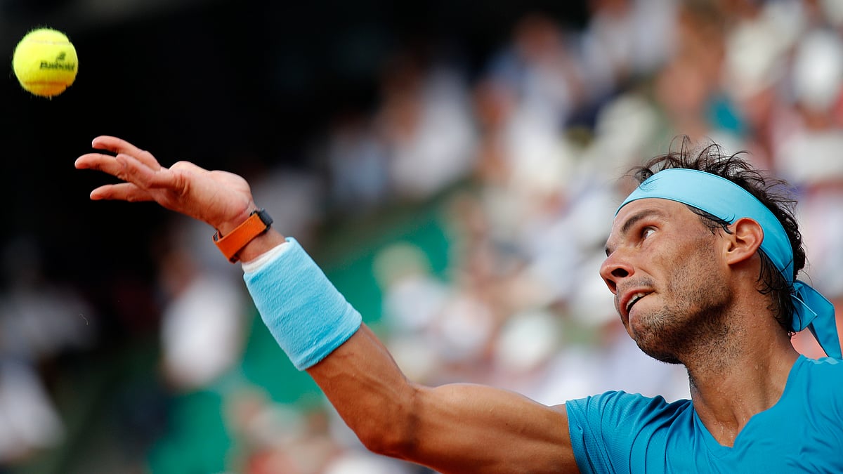 Spain’s Rafael Nadal serves to Argentina’s Juan Martin Del Potro in the French Open semifinals