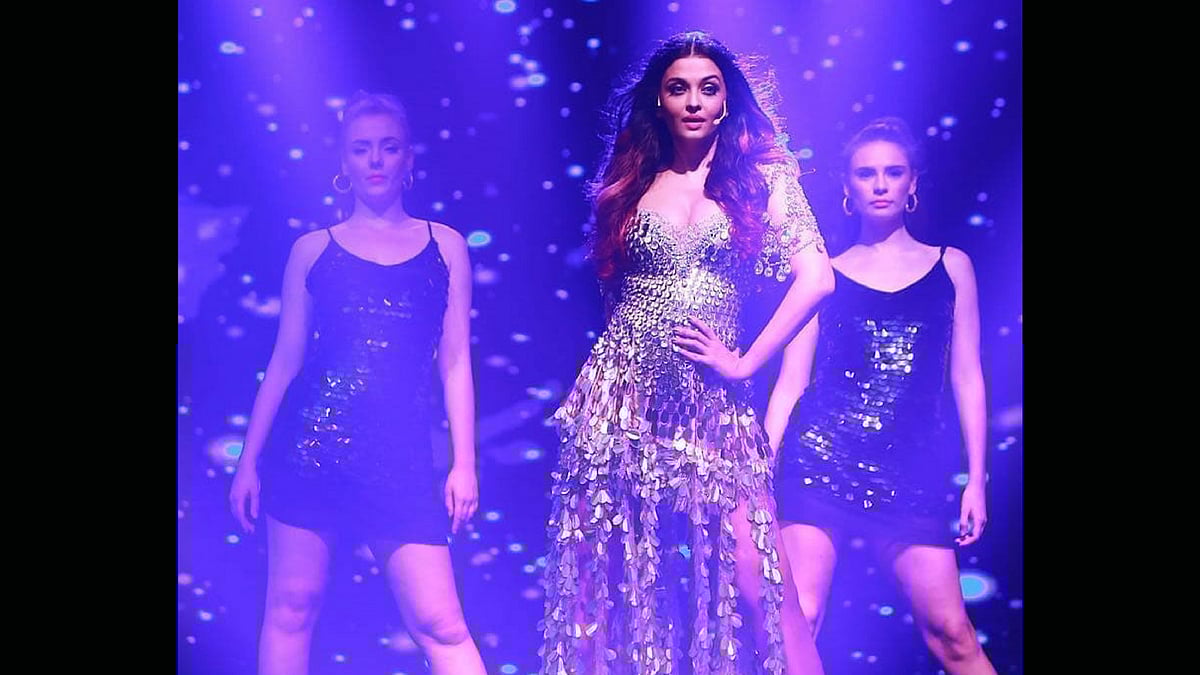 Aishwarya Rai Bachchan in a still from <i>Mohabbat.</i>