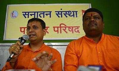 Mumbai: Sanatan Sanstha spokesperson Chetan Rajhans and Mumbai District Co-ordinator for Hindu Janajagruti Samiti Sagar Chopdar address a press conference, in Mumbai on Aug 27, 2018. (Photo: IANS)