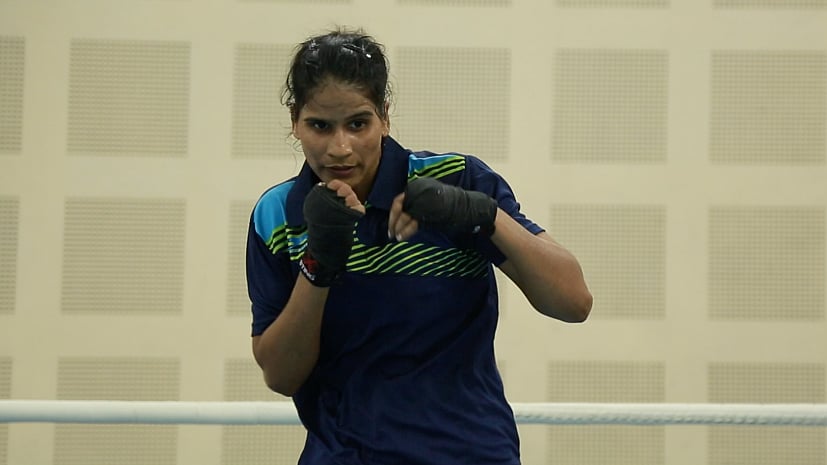 Indian boxer Pavitra (60kg) advanced to the quarter-finals of the Asian Games after out-classing Pakistan’s Rukhsana Perveen.