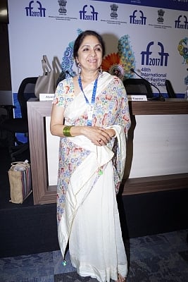 Panaji : Actress Neena Gupta of the film "Jane Bhi Do Yaaro" pay homage to the legendary Director of the film Kundan Shah at a press conference during 48th International Film Festival of India (IFFI-2017), in Panaji, Goa on November 23, 2017. (Photo: IANS)