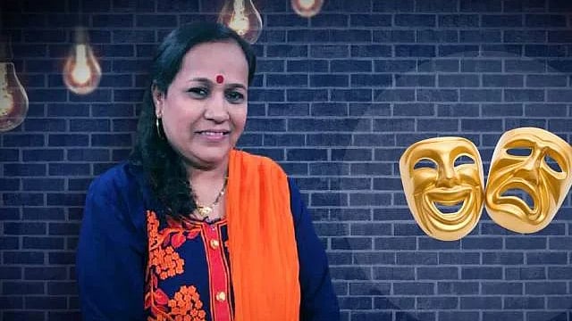 Deepika Mhatre’s acts are a satire on class inequalities. She talks about “madams” who haggle for a few rupees but buy expensive items at the mall without question