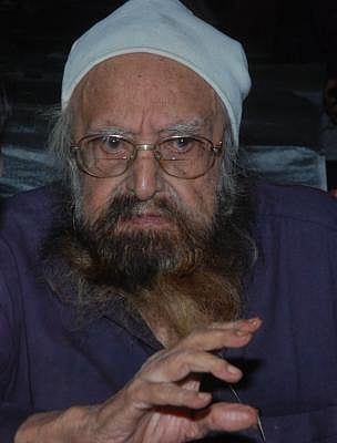 Late writer Khushwant Singh. (Photo: IANS)