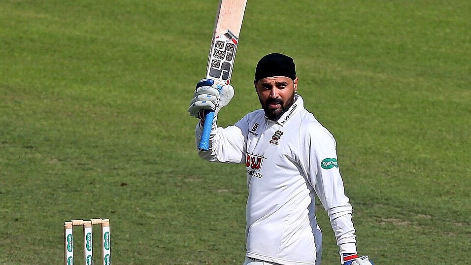 Murali Vijay reached his half century in 78 balls.