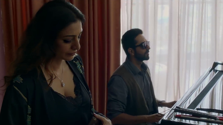 Tabu and Ayushmann Khurrana in <i>AndhaDhun</i>.