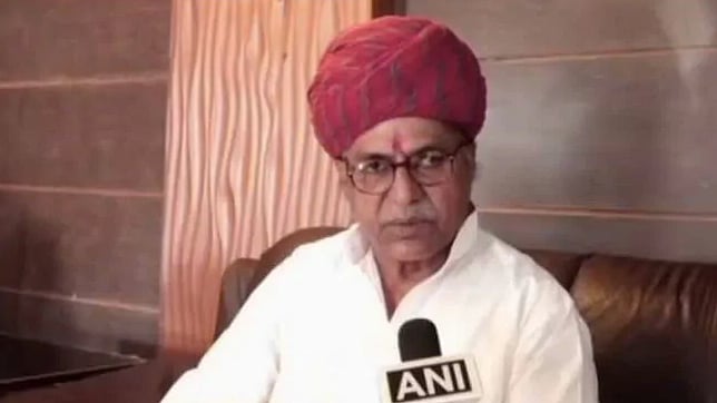 To make matters worse, Khetasar defended his actions by calling it an “age old tradition”.