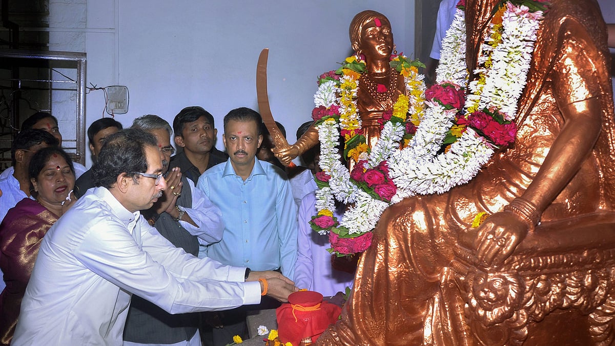Shiv Sena chief Uddhav Thackeray pays tribute at Shivneri fort, the birthplace of Maratha warrior king Chhatrapati Shivaji, in Junnar tehsil of Pune district, on Thursday, 22 November.