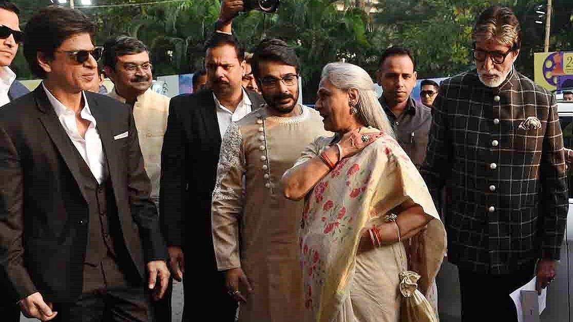 Shah Rukh Khan,&nbsp; Prasenjit, Jaya and Amitabh Bachchan  at the Kolkata International Film Festival 2018.&nbsp;