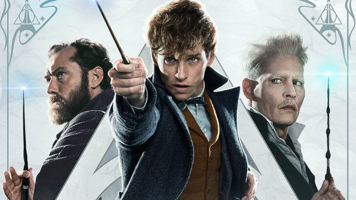A poster of <i>Fantastic Beasts: The Crimes of Grindelwald</i>.