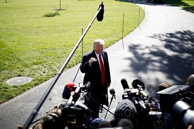 U.S. President Donald Trump speaks to reporter. (Xinhua/Ting Shen/IANS)