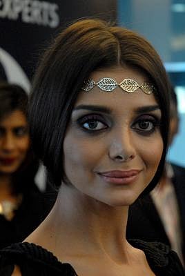 Beat bad hair days with simple ways. (Photo: IANS)