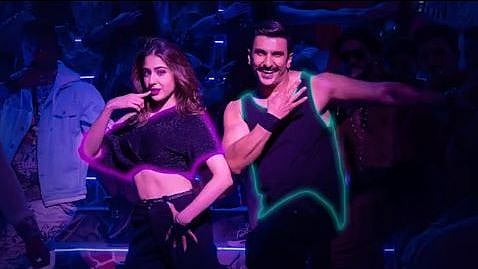 Sara and Ranveer set the dance floor on fire.&nbsp;