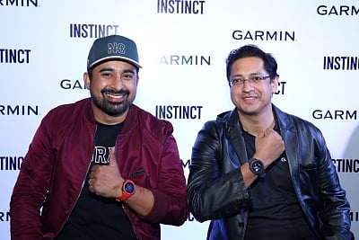 New Delhi: Actor Rannvijay Singha and Garmin India National Sales Manager Ali Rizvi at the launch of  multi-sport watch "Fenix 5X Plus" in New Delhi, on Dec 19, 2018. (Photo: IANS)