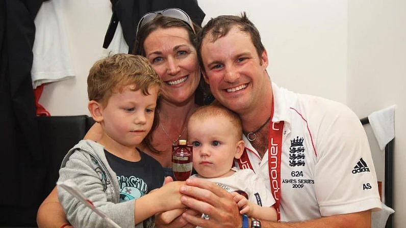 Ruth Strauss, the wife of former England cricket captain Andrew Strauss, has died following a battle with lung cancer. She was 46.