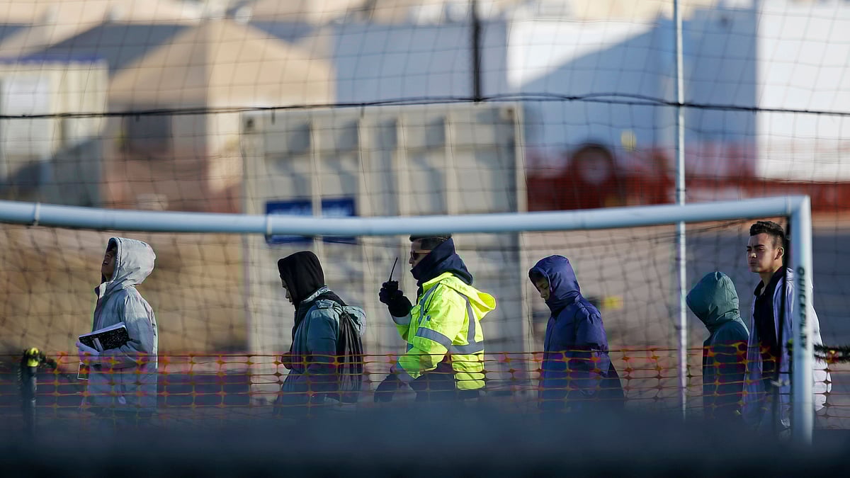 A US government watchdog report has found that thousands more migrant children may have been split from their families than the Trump administration previously reported.