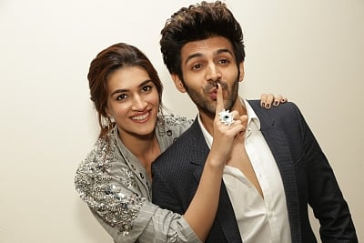 Mumbai: Actors Kriti Sanon and Kartik Aaryan during a photoshoot organised to promote their upcoming film "Luka Chuppi" in New Delhi on Feb 27, 2019. (Photo: Amlan Paliwal/IANS)