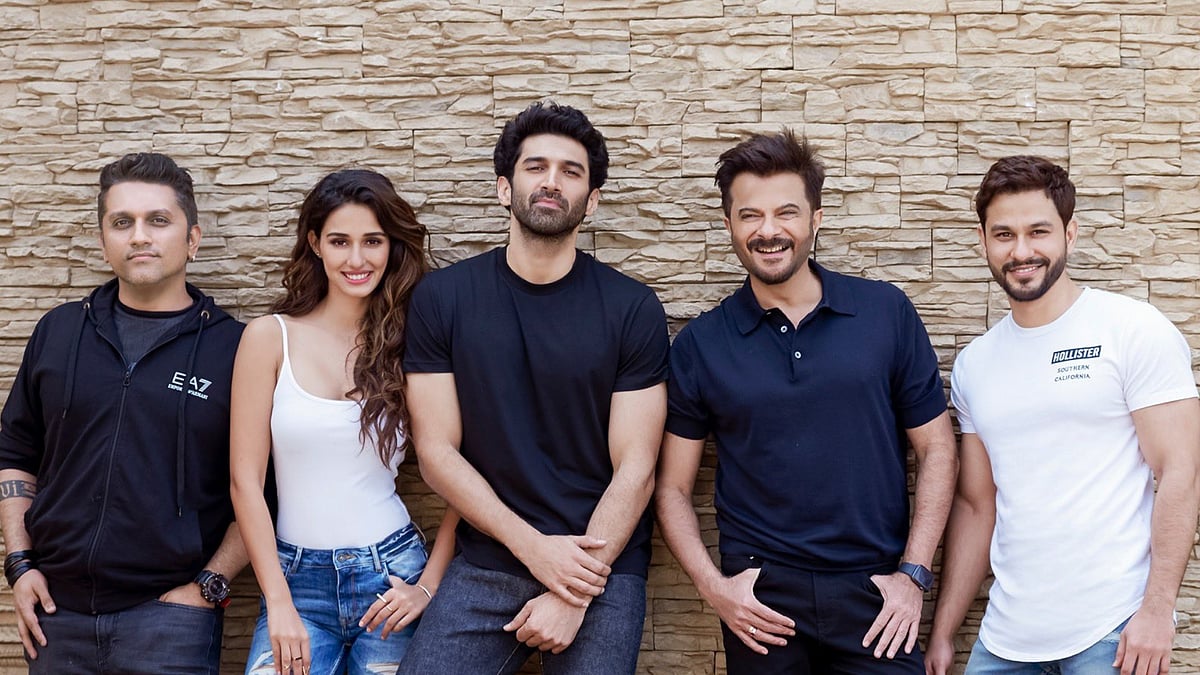 Anil Kapoor with <i>Malang</i> director Mohit Suri and co-stars Disha Patani, Aditya Roy Kapur and Kunal Kemmu.
