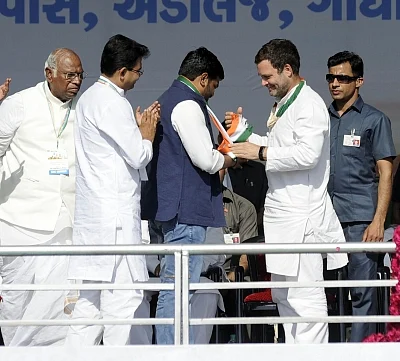 Ahmedabad: Patidar leader Hardik Patel joins Congress in presence of Congress President Rahul Gandhi at a party rally in Ahmedabad on March 12, 2019. (Photo: IANS)