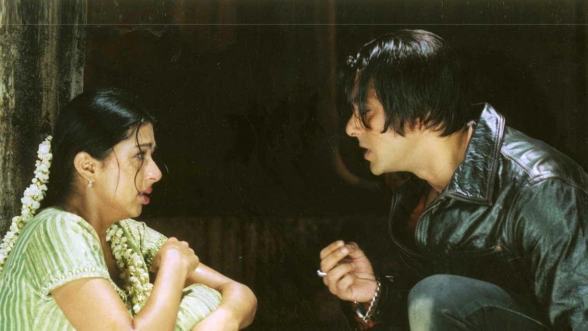 Salman Khan and Bhumika Chawla in <i>Tere Naam</i>.