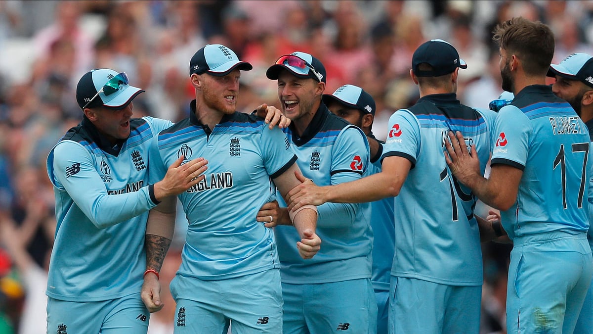 England’s Ben Stokes, second left, celebrates with teammates after running out South Africa’s Dwaine Pretorius during their Cricket World Cup match at the Oval in London, Thursday, May 30, 2019.&nbsp;