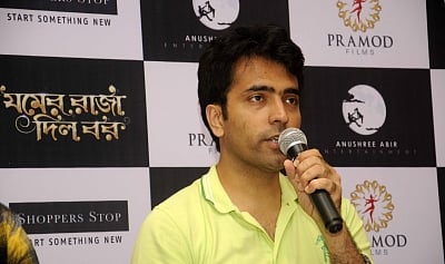 Kolkata: Actor Abir Chatterjee during promotions of his film `Jomer Raja Dilo Bor` in Kolkata, on Aug 14, 2015. (Photo: IANS)