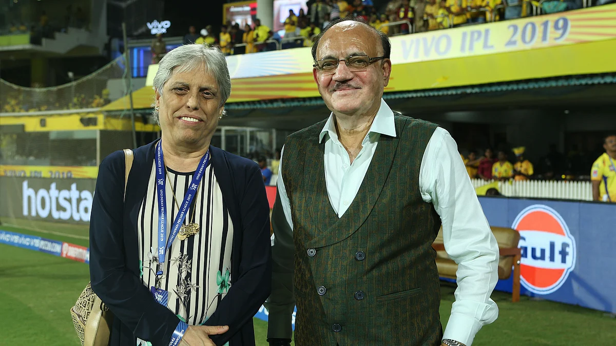 CoA member Diana Edulji had expressed her wish to give away the winners’ trophy.