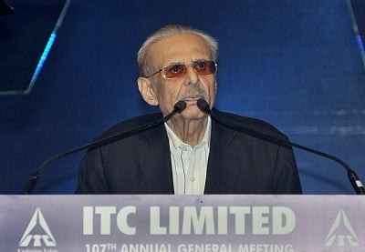 Kolkata: ITC Ltd chairman YC Deveshwar addresses during the company