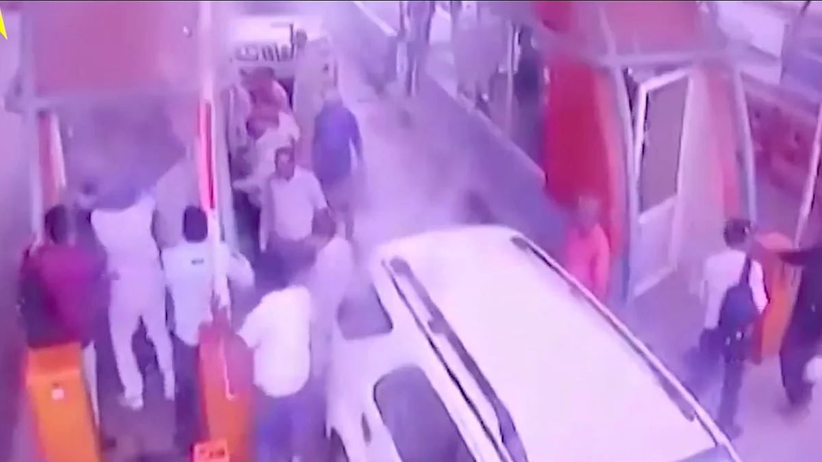 A case has been registered on the basis of a complaint from the toll plaza supervisor.