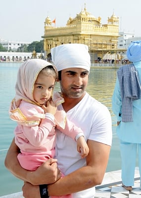 Gautam Gambhir with his daughter Aazeen Gambhir. (Photo: IANS)