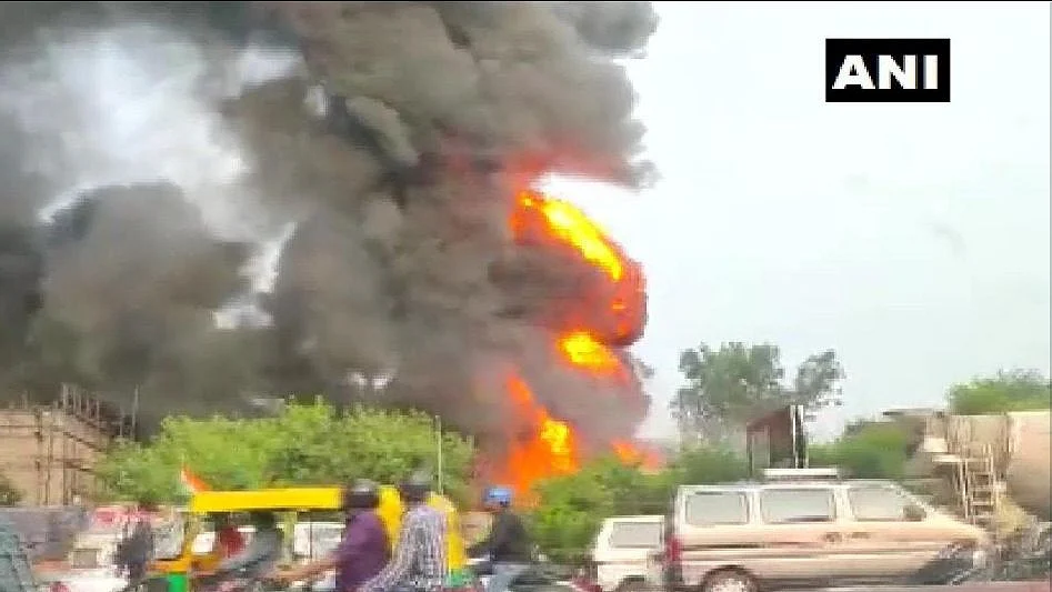 A fire broke out at a godown in west Delhi’s Punjabi Bagh area on Saturday, 7 September.