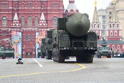 In a significant development in the relations between India and Russia, which are making efforts to convert the decades old buyer-seller ties into one of collaboration, India will manufacture spare parts for the military equipment of Russia. (Xinhua/Bai Xueqi/IANS)