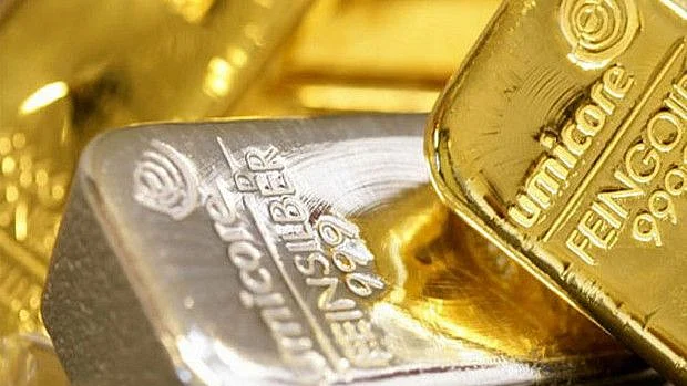 The most popular purchases at this time are gold and silver, which is why their prices have gone up on Dhanteras. 