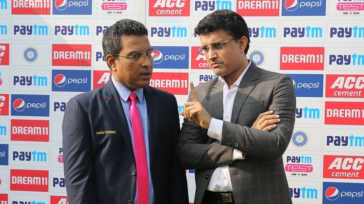 Sanjay Manjrekar is being criticised of being disrespectful towards Harsha Bhogle during commentary.