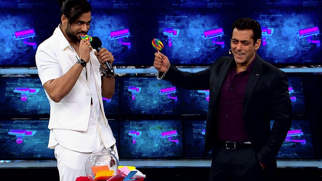 Salman Khan with Vishal Aditya Singh 