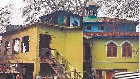 Among other structures, a 40-year-old mosque is being demolished in Srinagar to construct a bridge over Jhelum river.