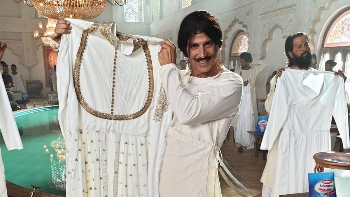 Akshay Kumar in an ad for Nirma.