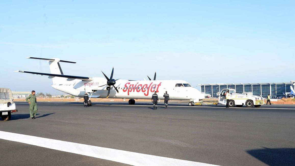 Image of the spicejet craft as posted by the Indian Navy spokesperson.